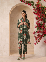 Green Victorian Printed Anti-Fit/Lose-Fit Kurta with Pants