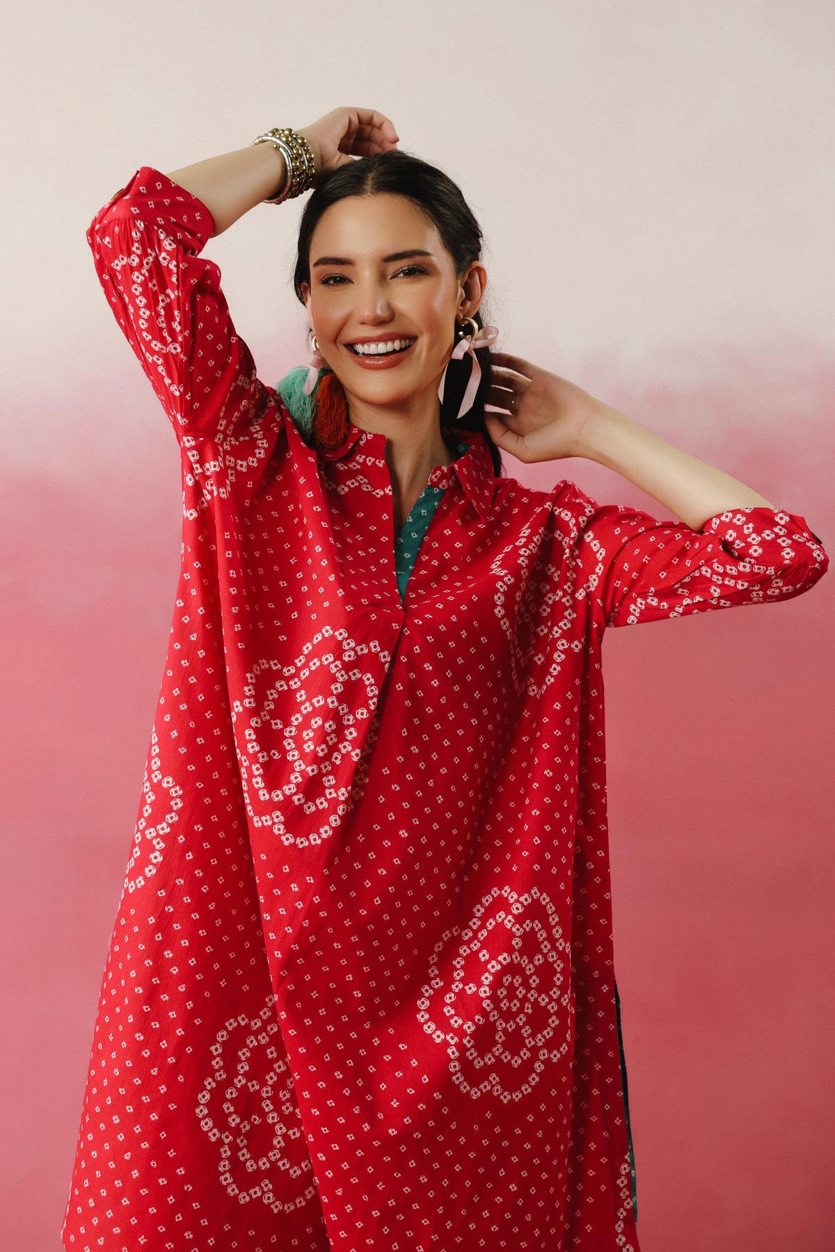 Pink Bandhej Anti-Fit/Lose-Fit Kurta with Pants
