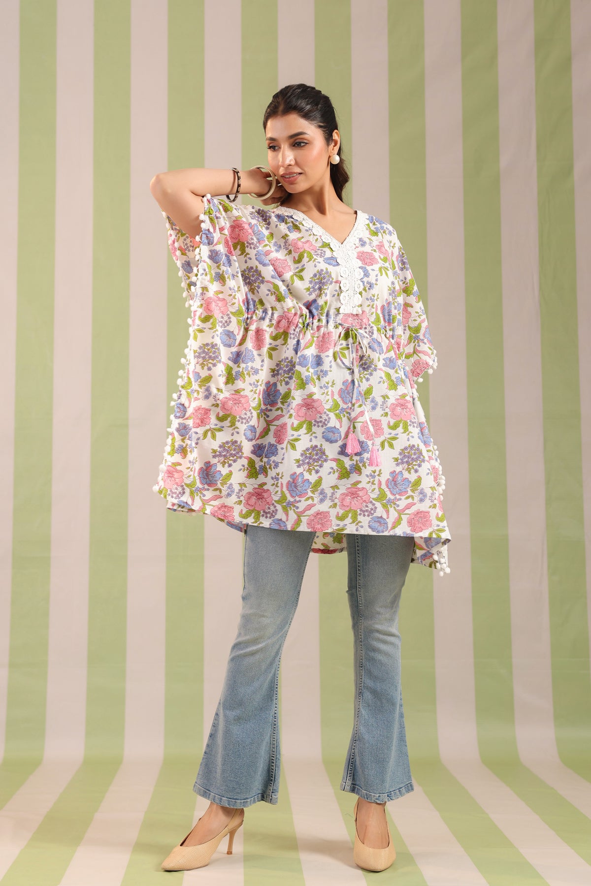 White Floral Printed One Size Kaftan