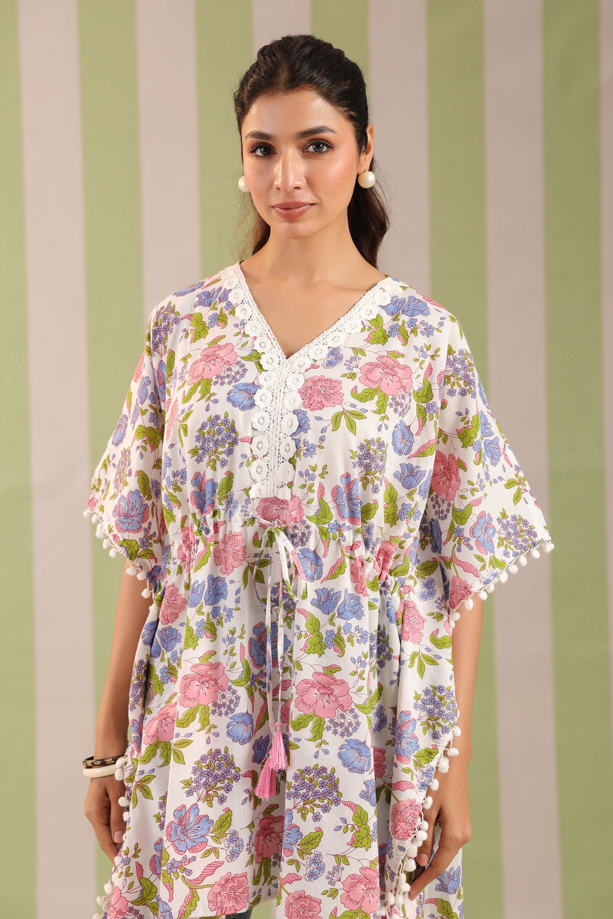 White Floral Printed One Size Kaftan
