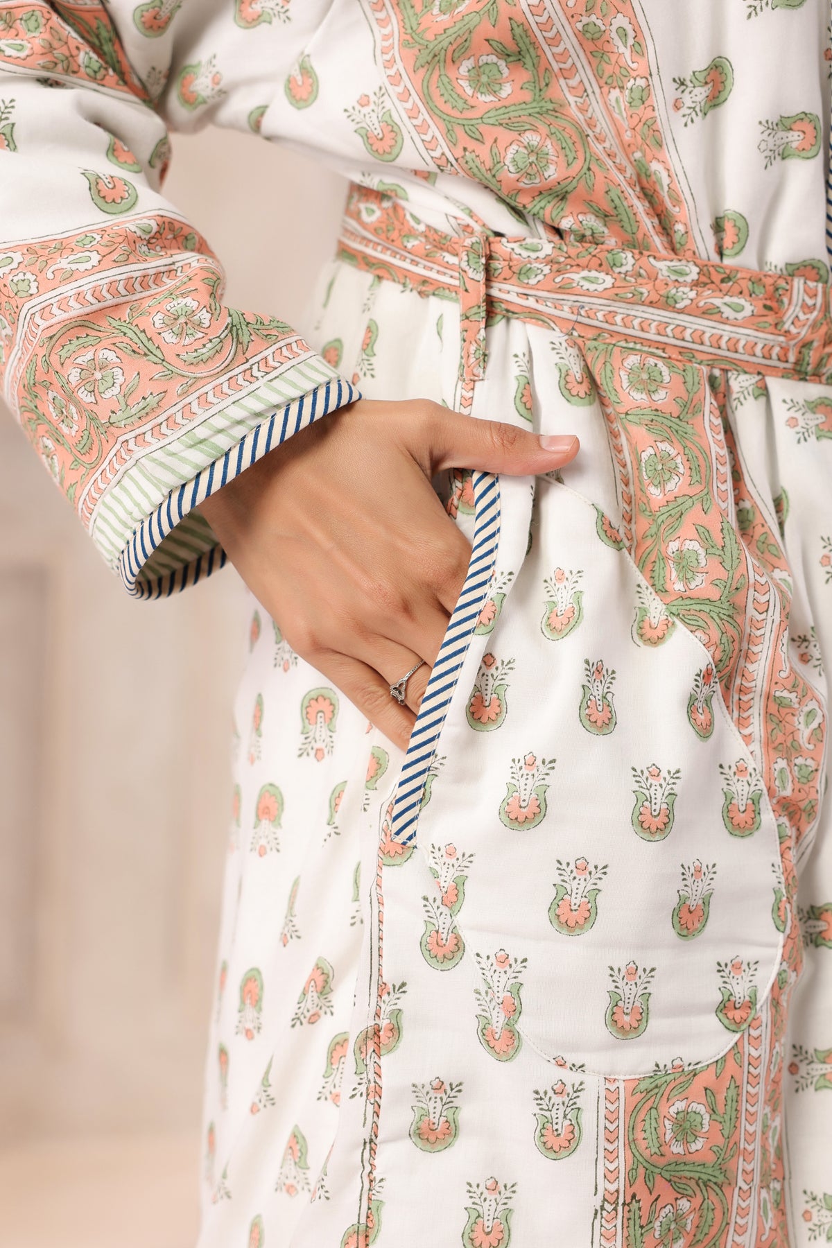 Rosette Floral Printed Reversible Quilted Robes