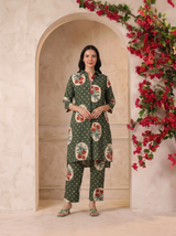 Green Victorian Printed Anti-Fit/Lose-Fit Kurta with Pants