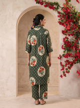 Green Victorian Printed Anti-Fit/Lose-Fit Kurta with Pants