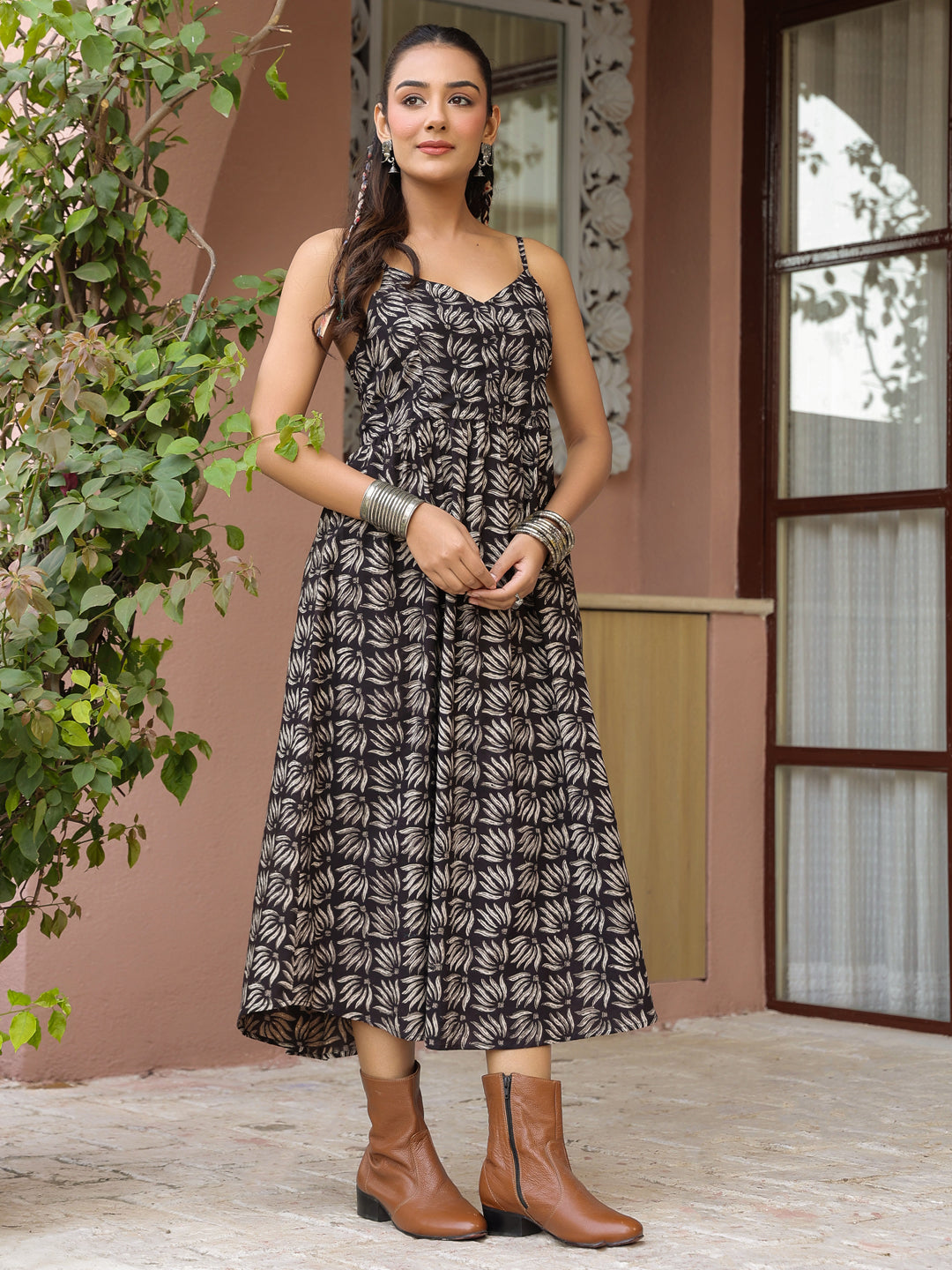 Black Booti Handblock Printed Sleeveless Midi Dress