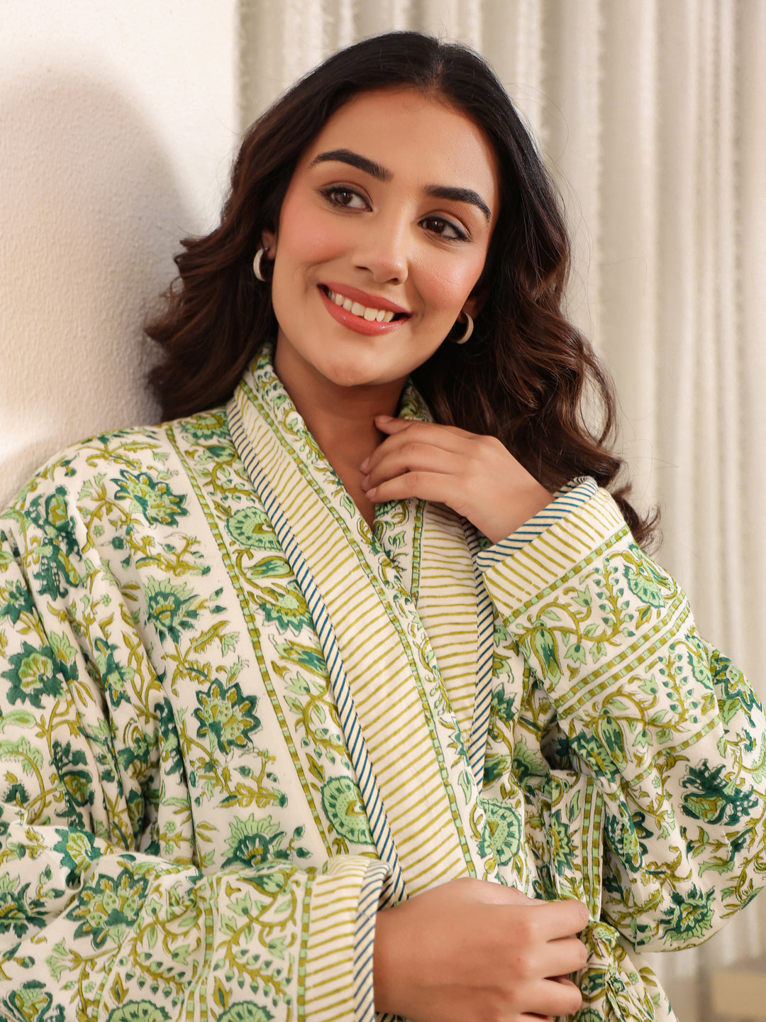 Good Earth Quilted Reversible Robe