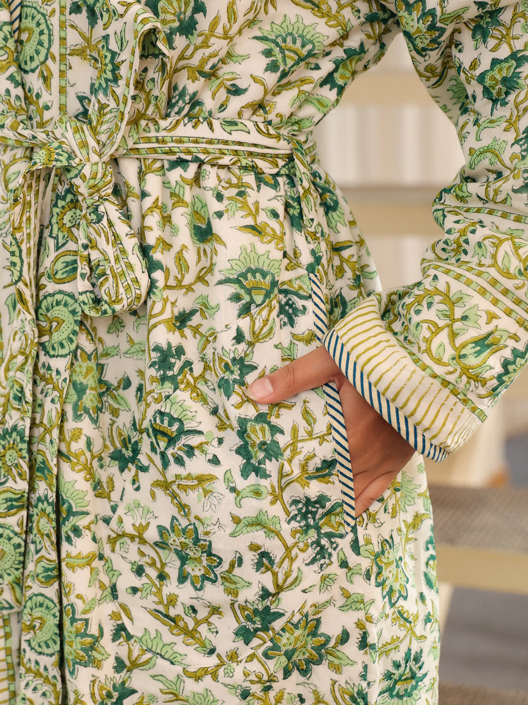 Good Earth Quilted Reversible Robe