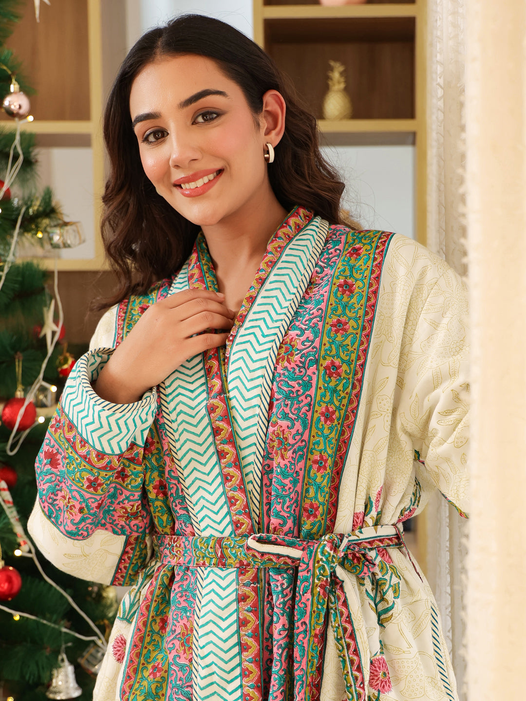 Bagheecha Floral Quilted Reversible Robe