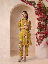 Lemon Victorian Printed Anti-Fit/Lose-Fit Kurta with Pants