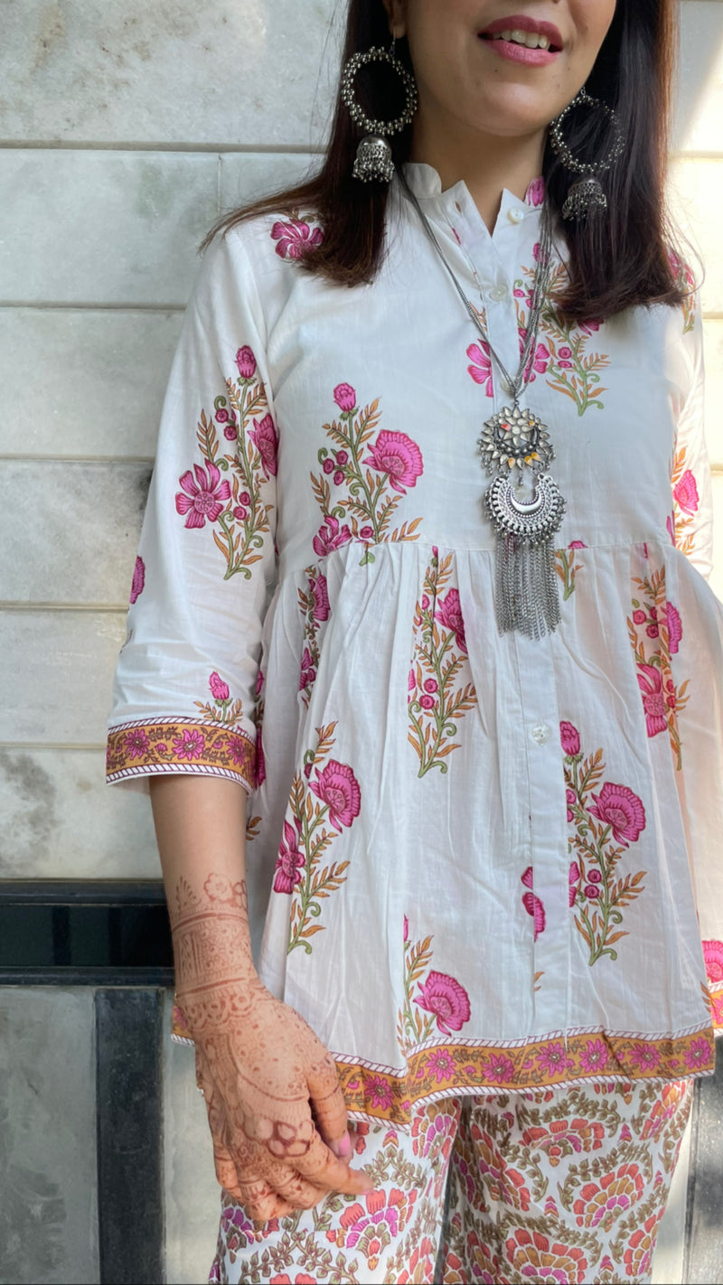 Women White Ethnic Motifs Printed Pure Cotton Kurti with Trousers